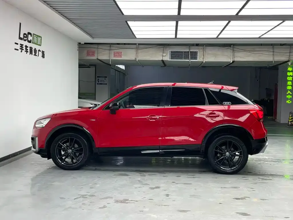 Audi Q2L 2021 из CN, фото 5