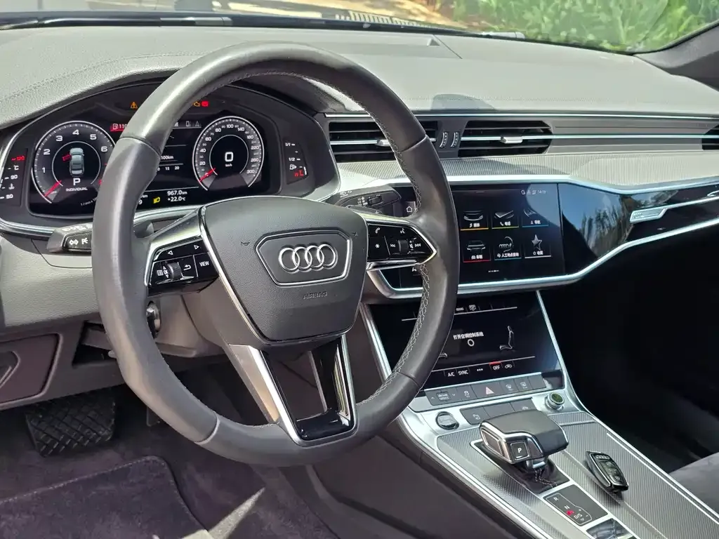 Audi A6L — фото 5