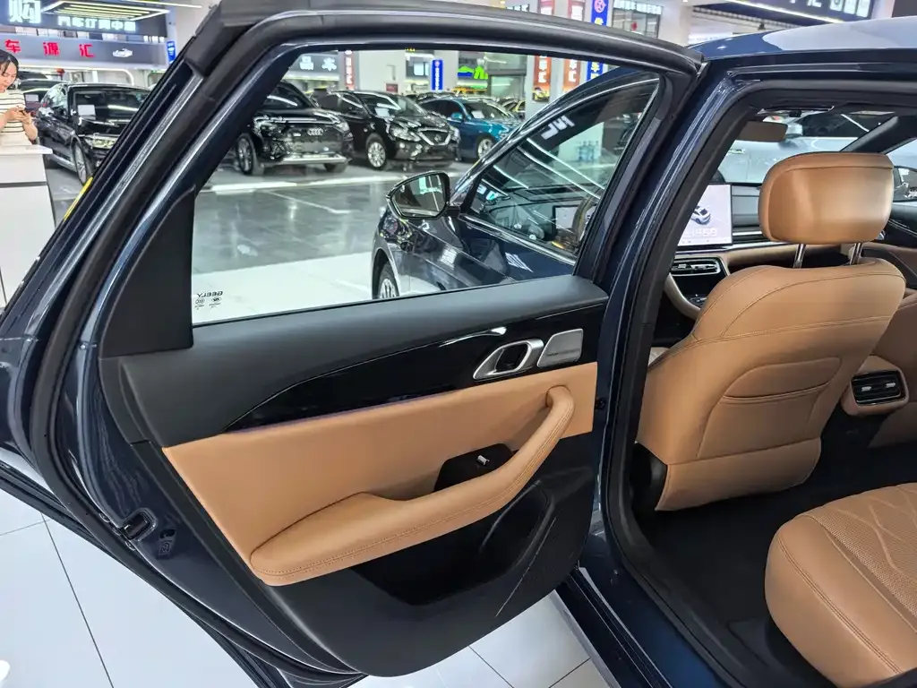 Geely 银河A7 EM — фото 8