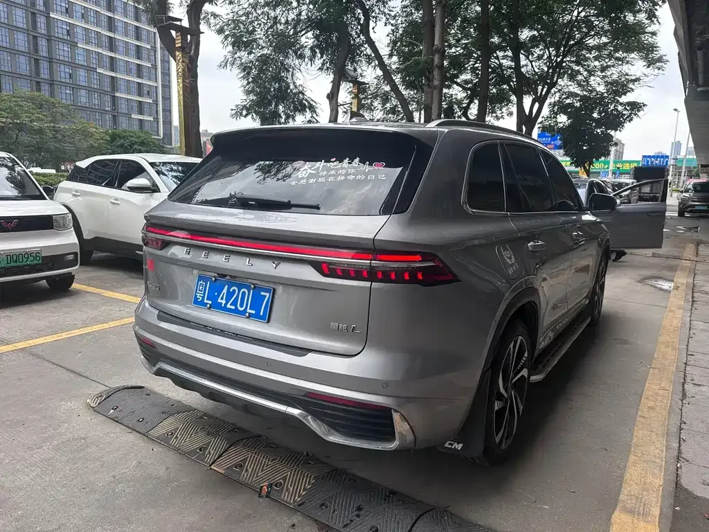 Geely Xingyue L — фото 10