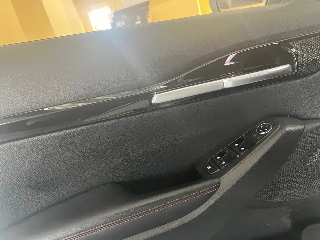 Kia KX3 2022 из CN, фото 4