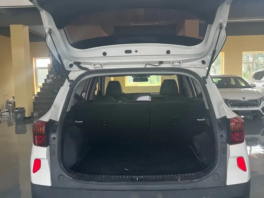 Kia KX3 2022 из CN, фото 3