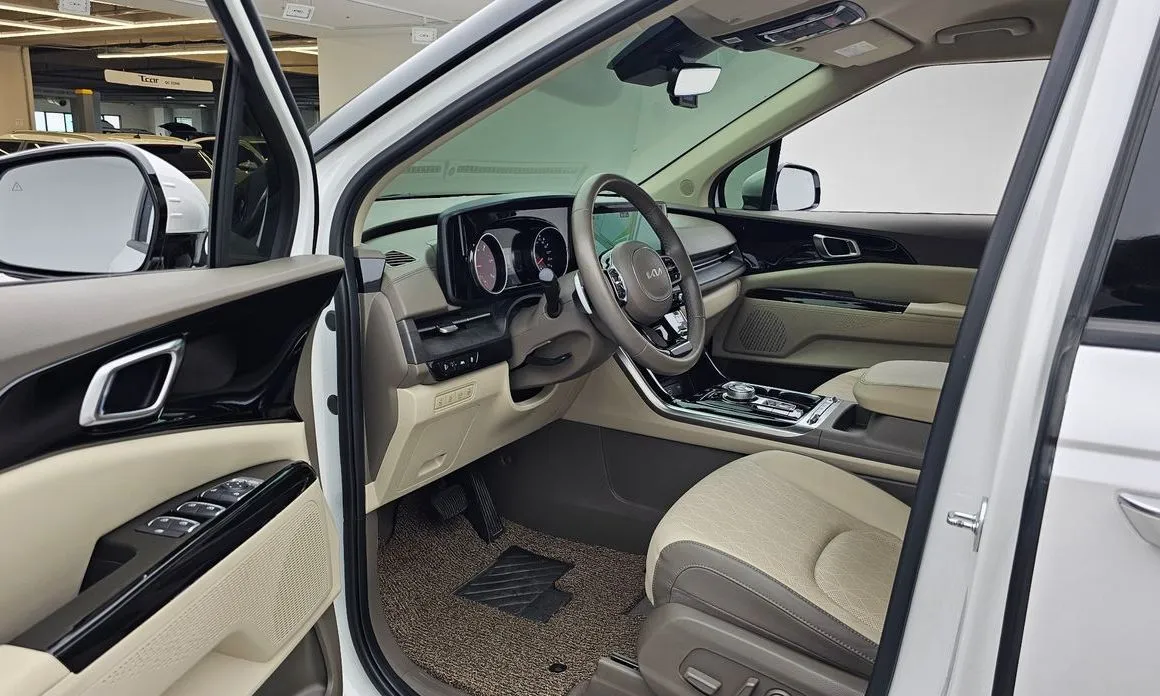 Kia Carnival 2023 из KR, фото 10