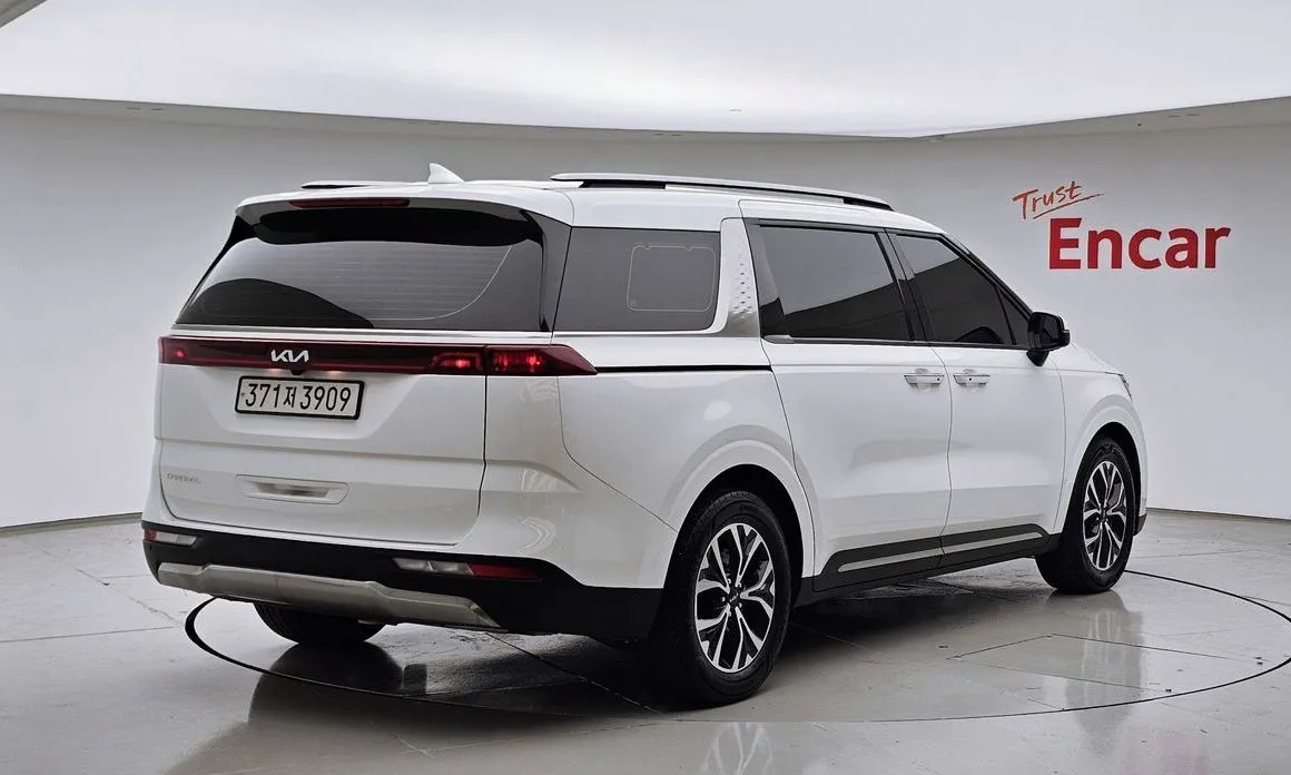 Kia Carnival 2023 из KR, фото 3