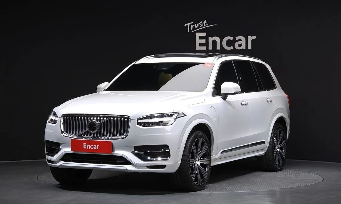 Volvo XC90 — фото 1