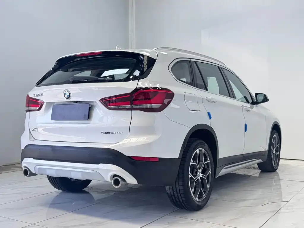 BMW X1 — фото 7