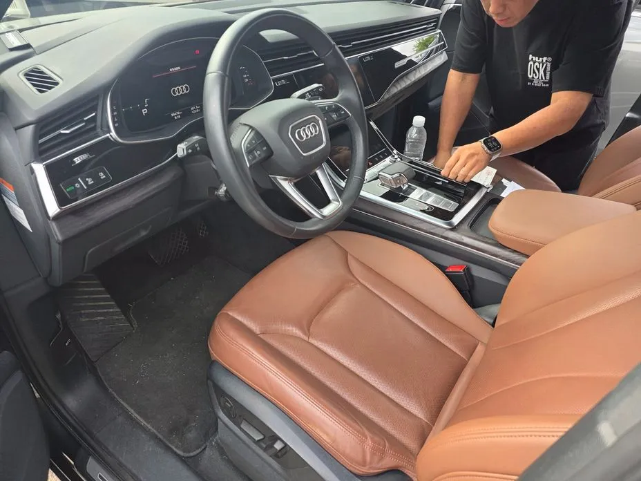 Audi Q7 2021 из KR, фото 9