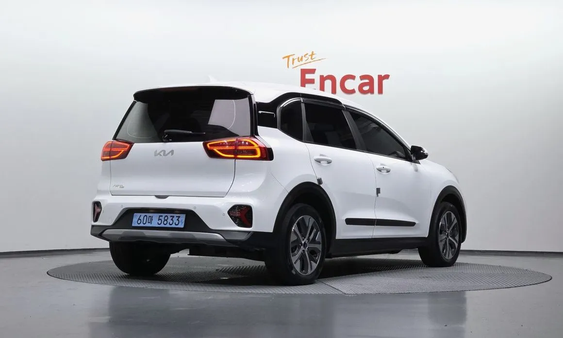 Kia Niro 2023 из KR, фото 3
