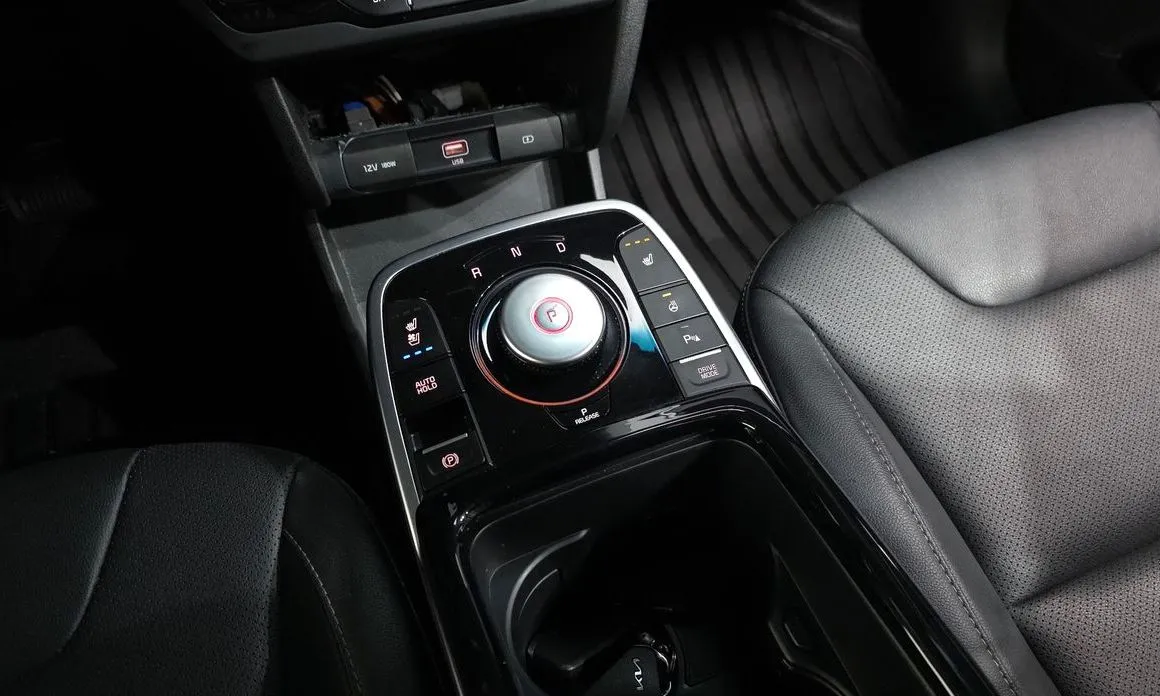 Kia Niro 2023 из KR, фото 9