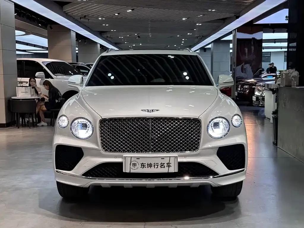 Bentley Bentayga — фото 4