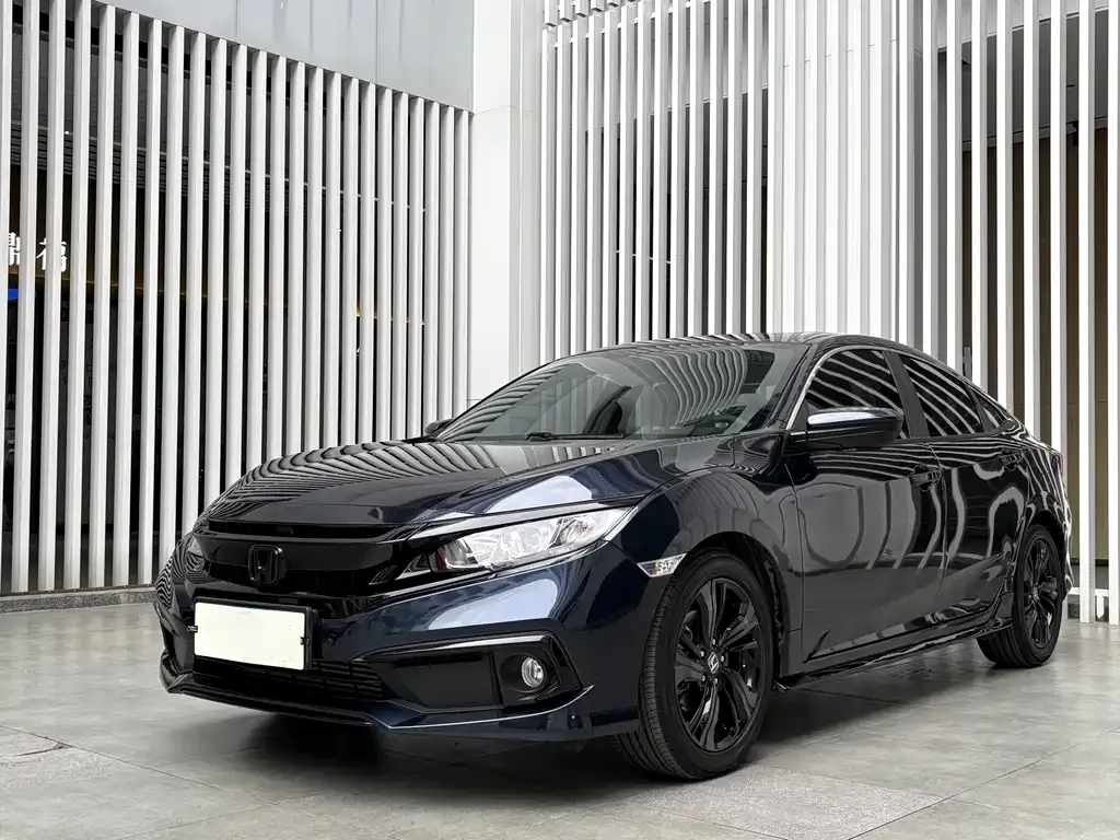 Honda Civic — фото 1