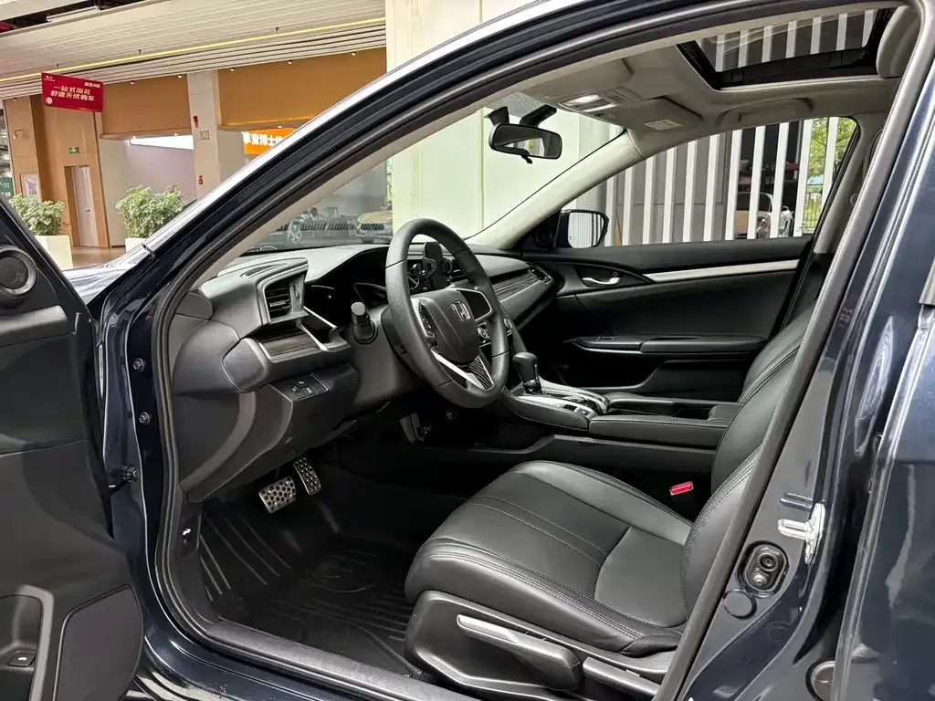 Honda Civic — фото 2