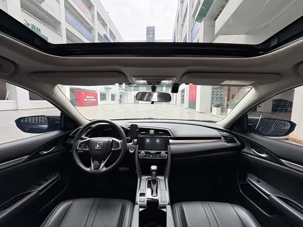 Honda Civic — фото 4