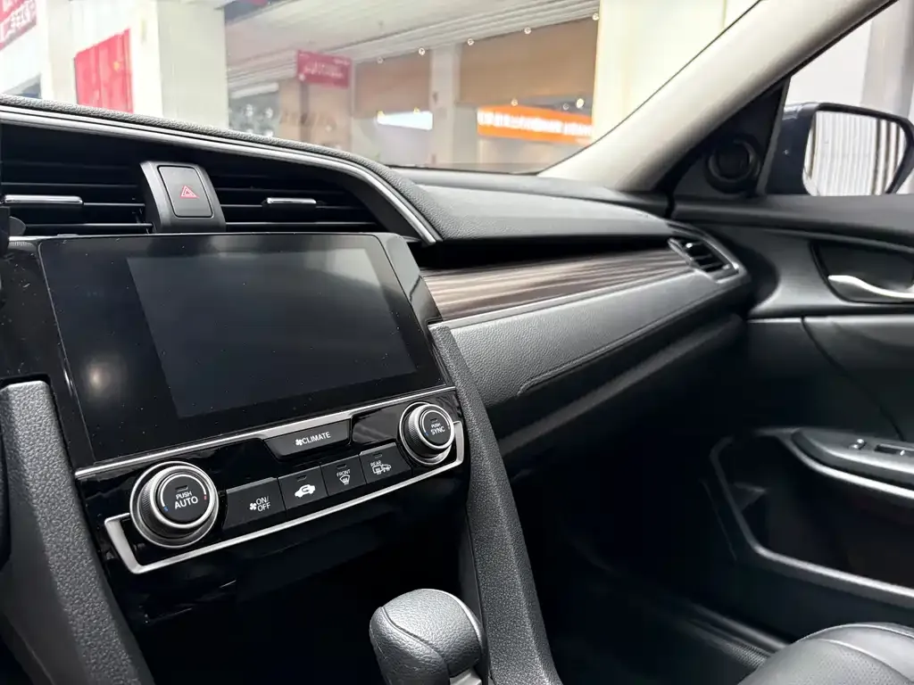 Honda Civic — фото 5