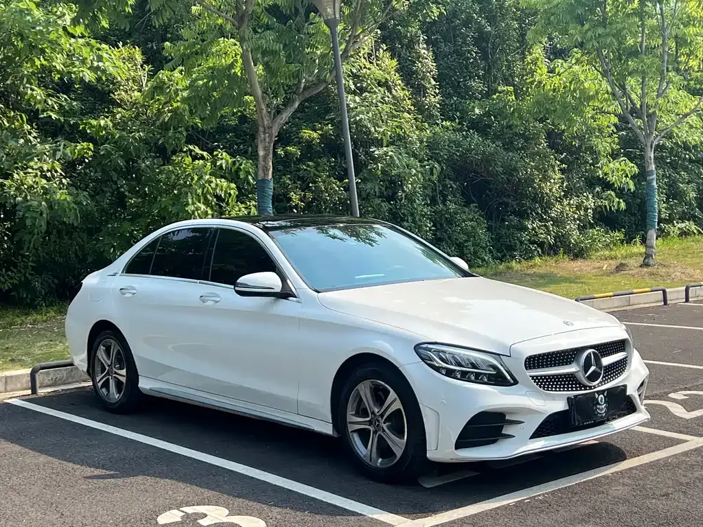 Mercedes-Benz C-Class — фото 10