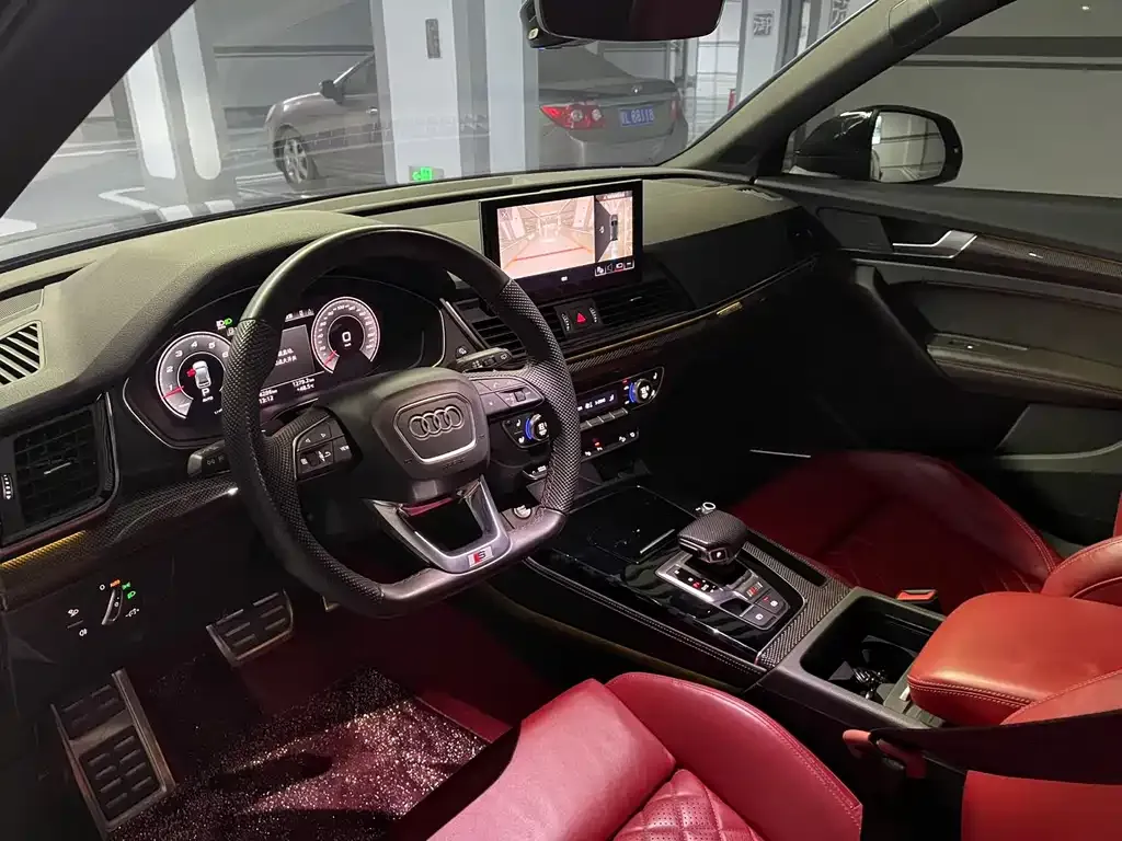 Audi SQ5 2022 из CN, фото 5