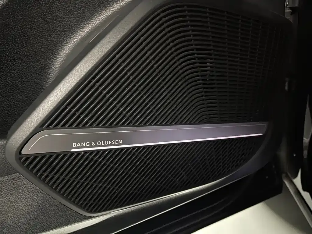 Audi SQ5 2022 из CN, фото 6