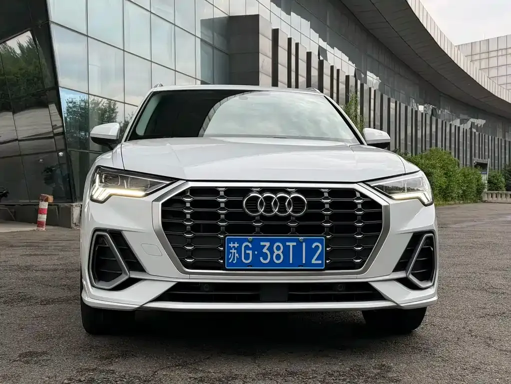 Audi Q3 — фото 7