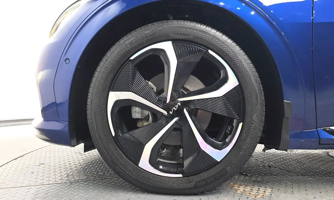 Kia EV6 2023 из KR, фото 10