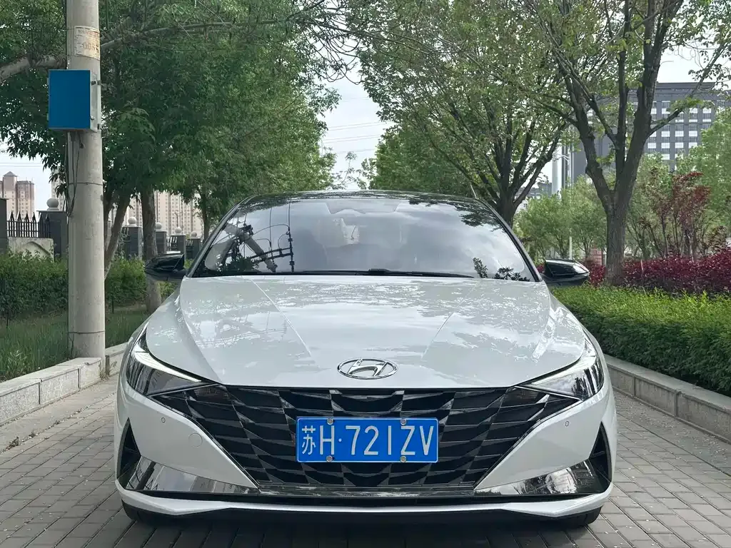 Hyundai Elantra — фото 9