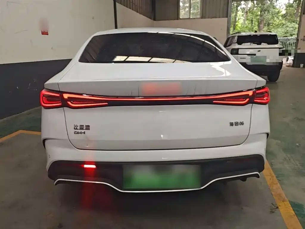 BYD Seal 06 — фото 9