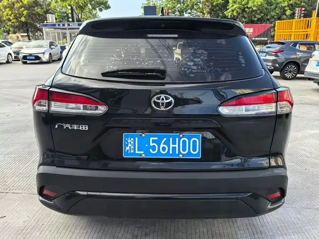 Toyota Frontlander 2023 из CN, фото 5