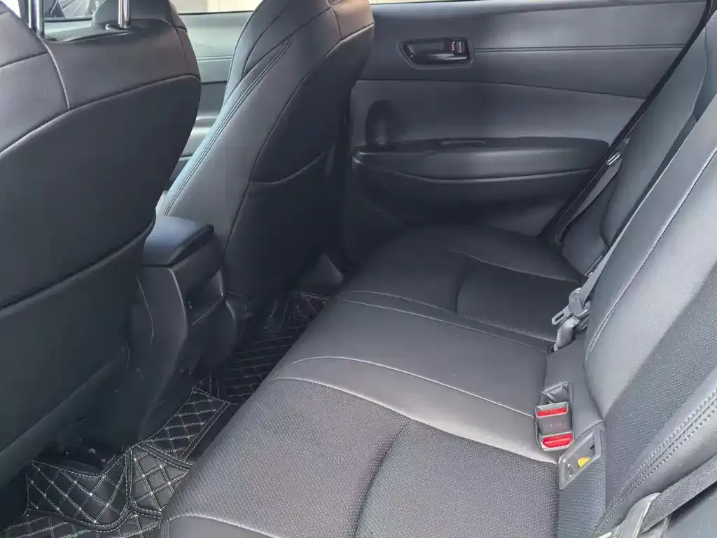 Toyota Frontlander 2023 из CN, фото 6