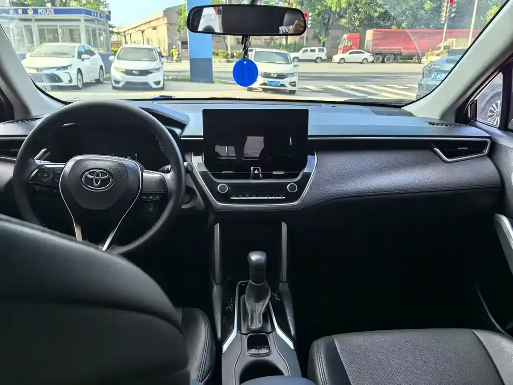 Toyota Frontlander 2023 из CN, фото 3