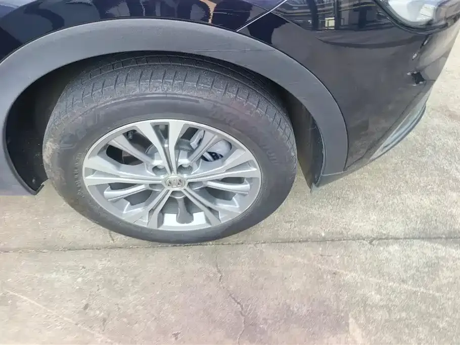 Buick Envision Plus — фото 2