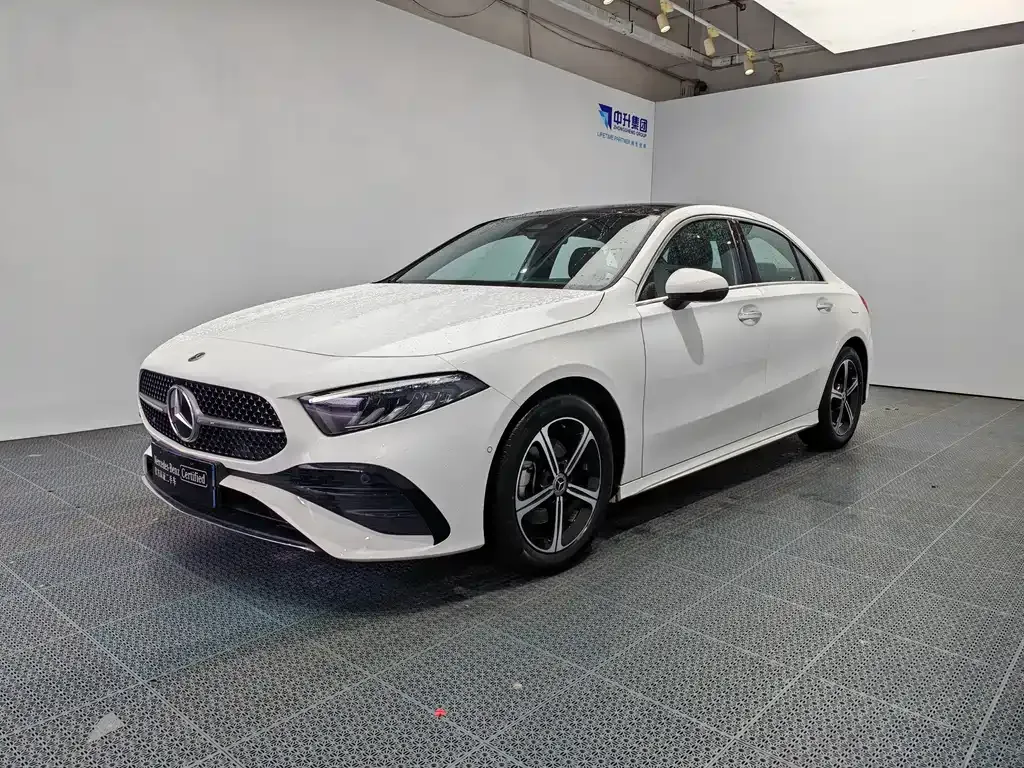 Mercedes-Benz A-Class — фото 1