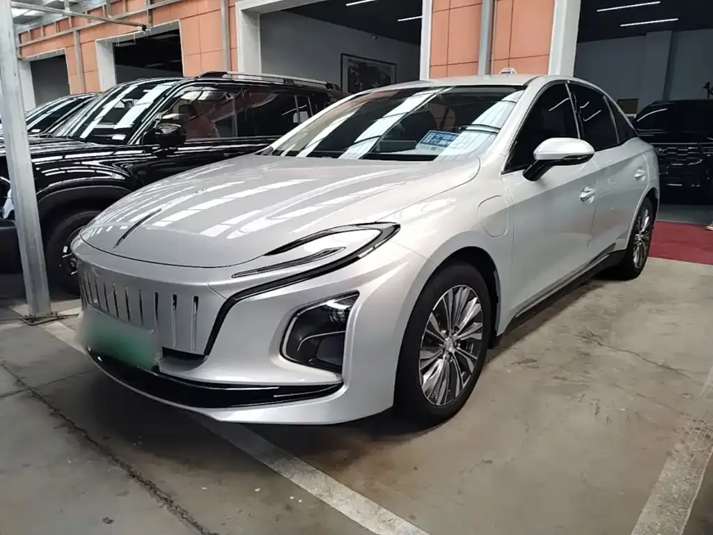 Hongqi E-QM5 — фото 1