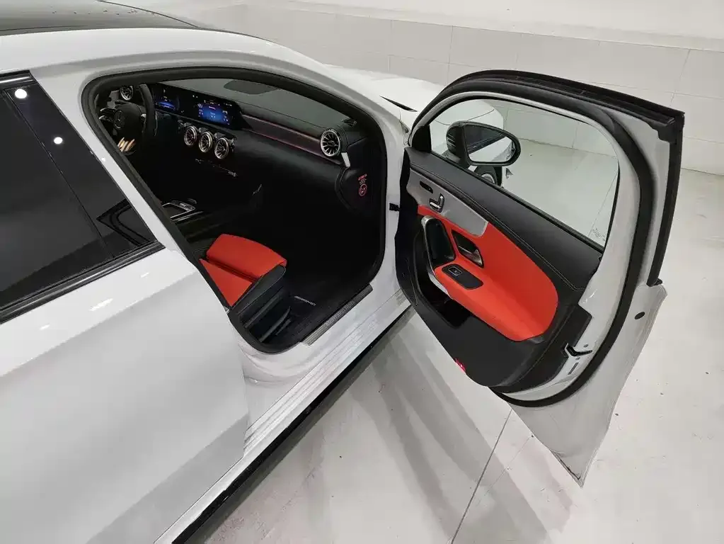Mercedes-Benz A-Class AMG — фото 5