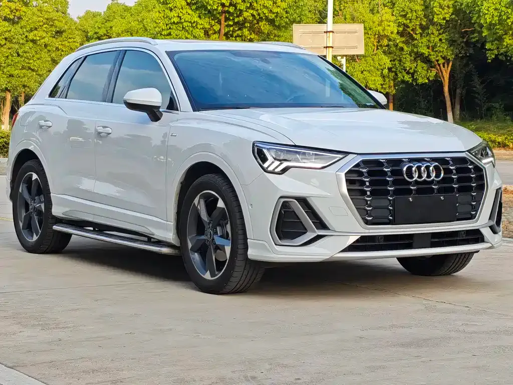 Audi Q3 — фото 7