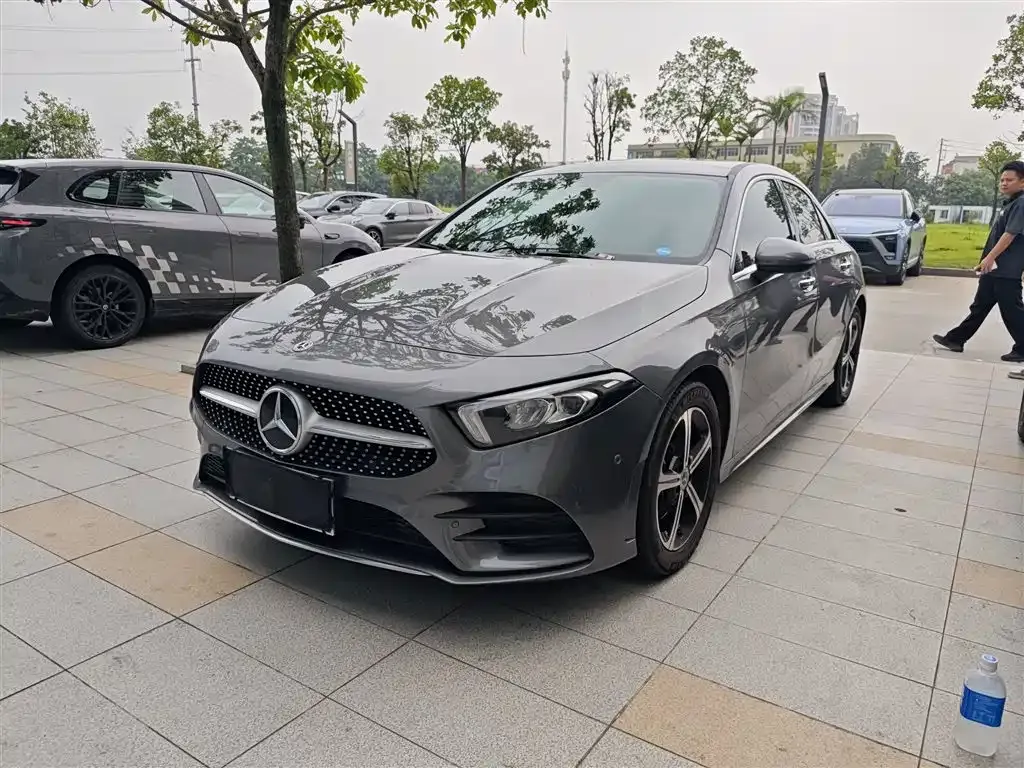 Mercedes-Benz A-Class — фото 1