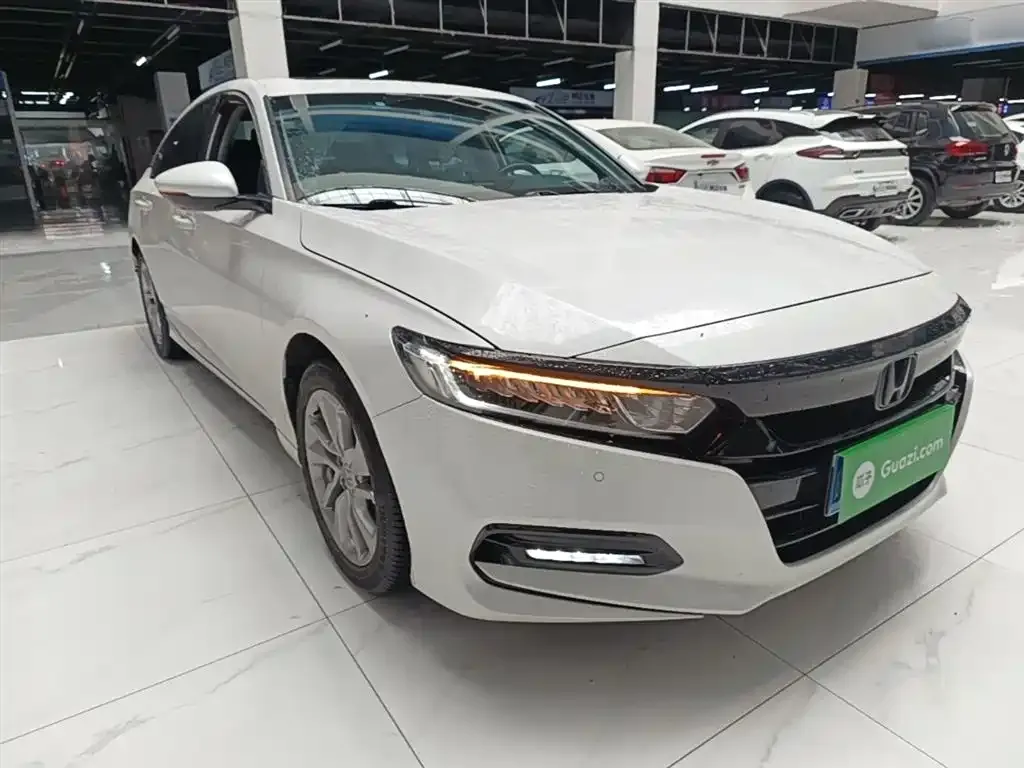 Honda Accord — фото 6