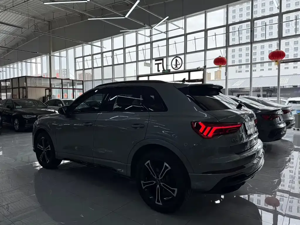 Audi Q3 — фото 6