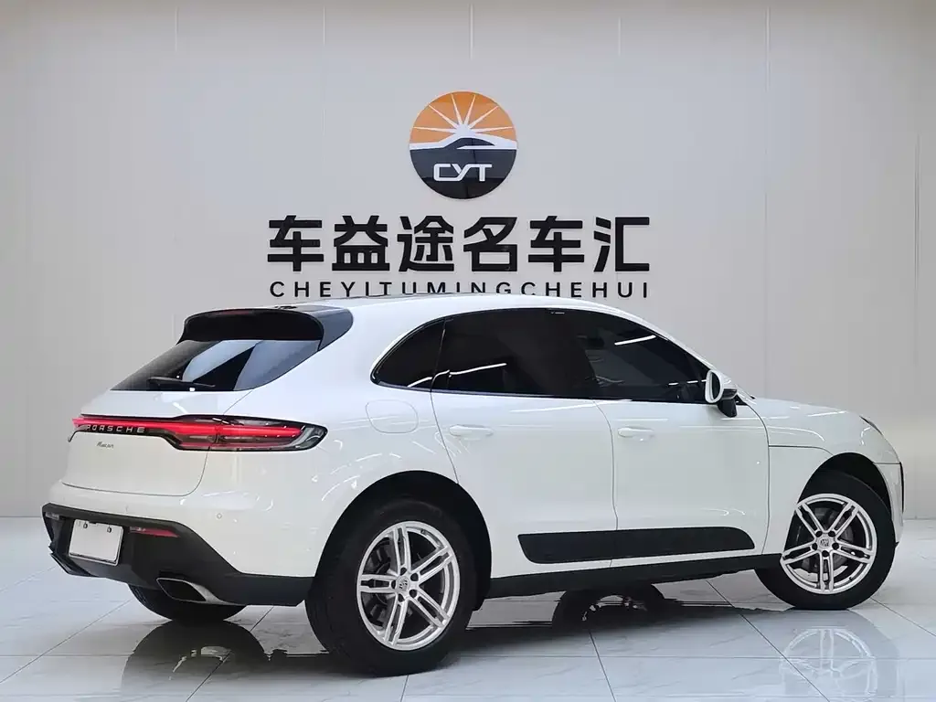 Porsche Macan — фото 6
