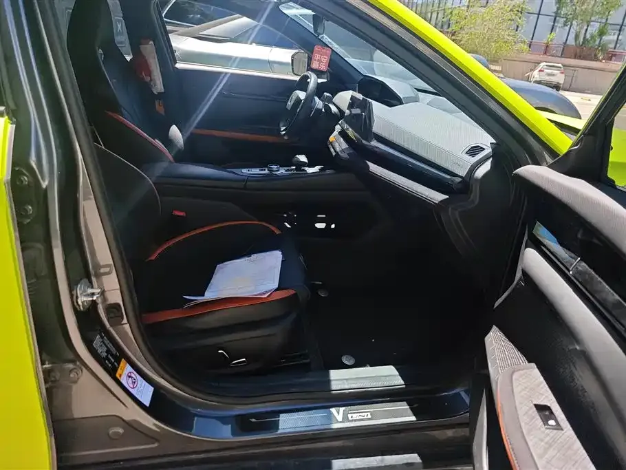 Changan UNI-V 2023 из CN, фото 6