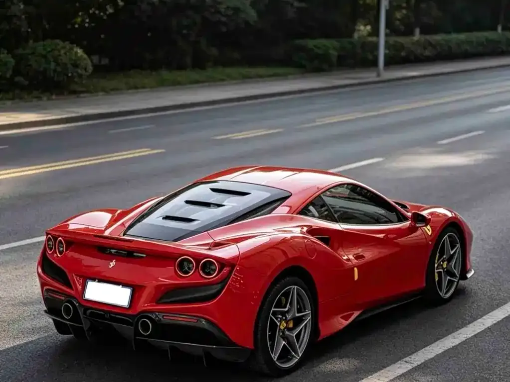 Ferrari F8 — фото 6