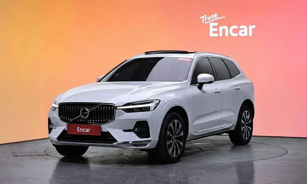 Volvo XC60 — фото 1