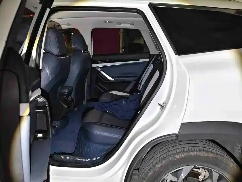 Geely Boyue L 2024 из CN, фото 4