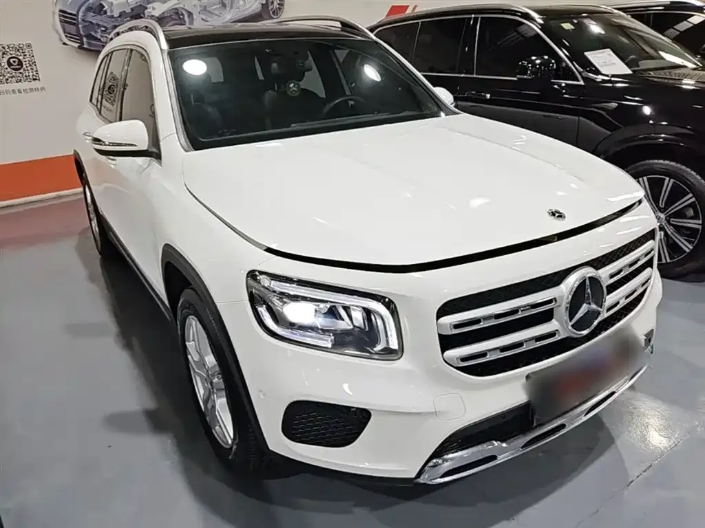 Mercedes-Benz GLB — фото 6