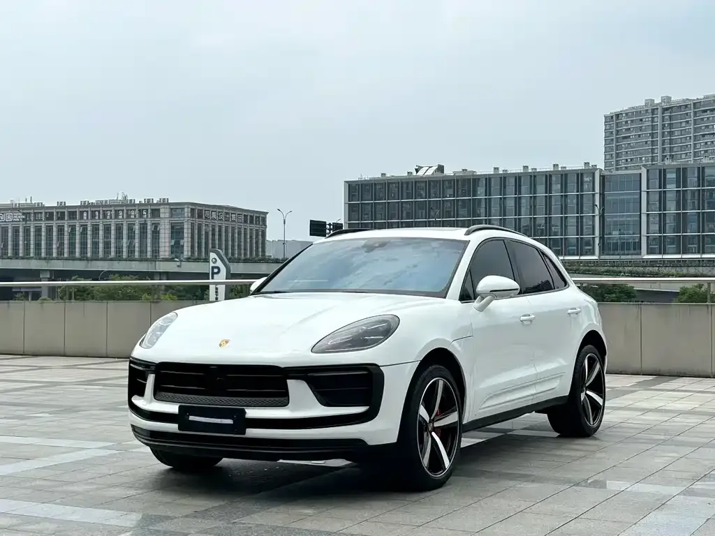 Porsche Macan — фото 1