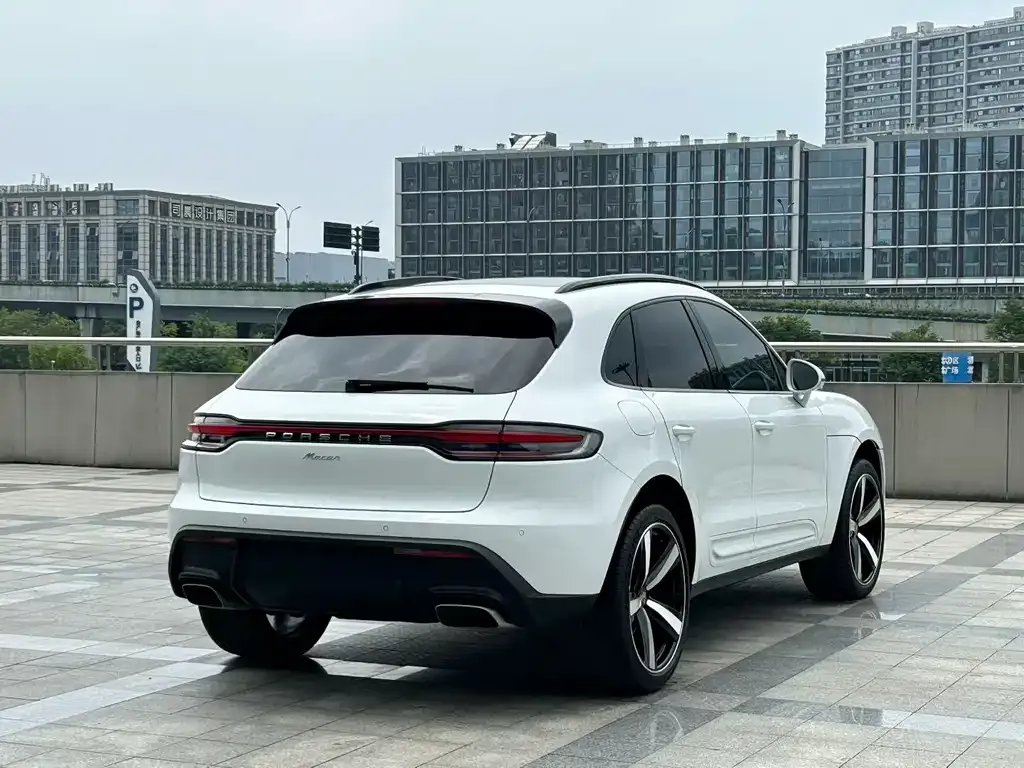 Porsche Macan — фото 7