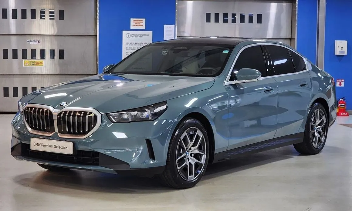 BMW 5-Series 2025 из KR, фото 1