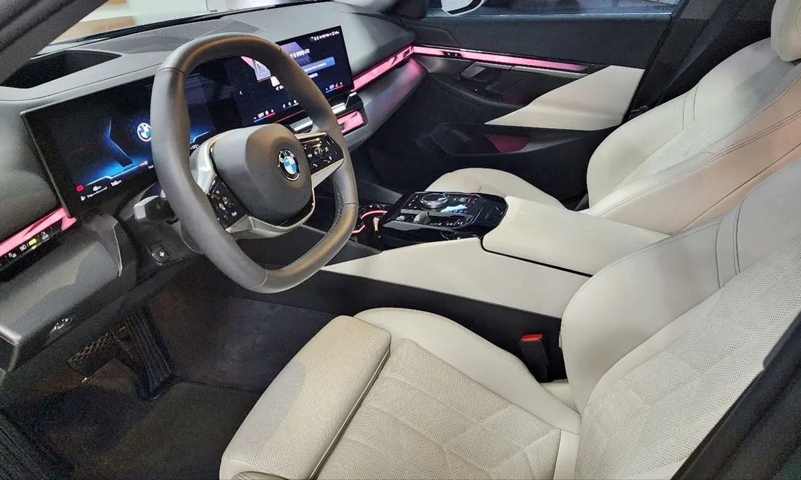 BMW 5-Series 2025 из KR, фото 10