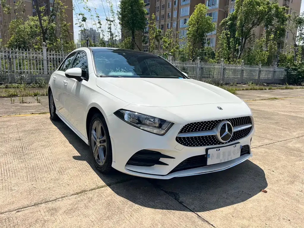 Mercedes-Benz A-Class — фото 10