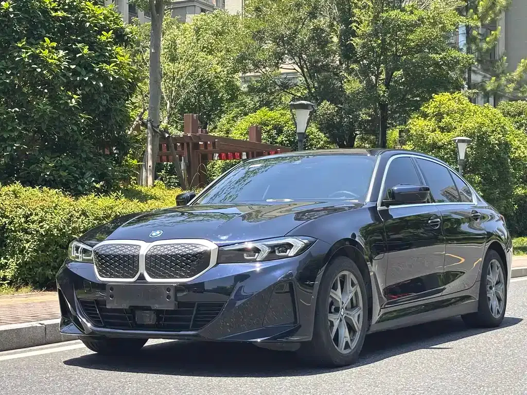 BMW i3 — фото 1