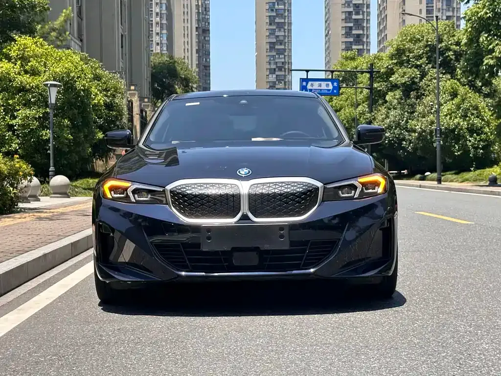 BMW i3 — фото 8