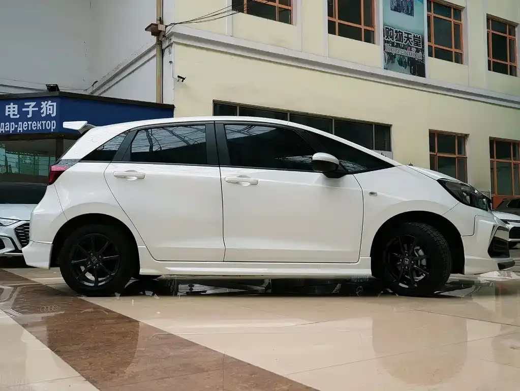 Honda Fit 2023 из CN, фото 10